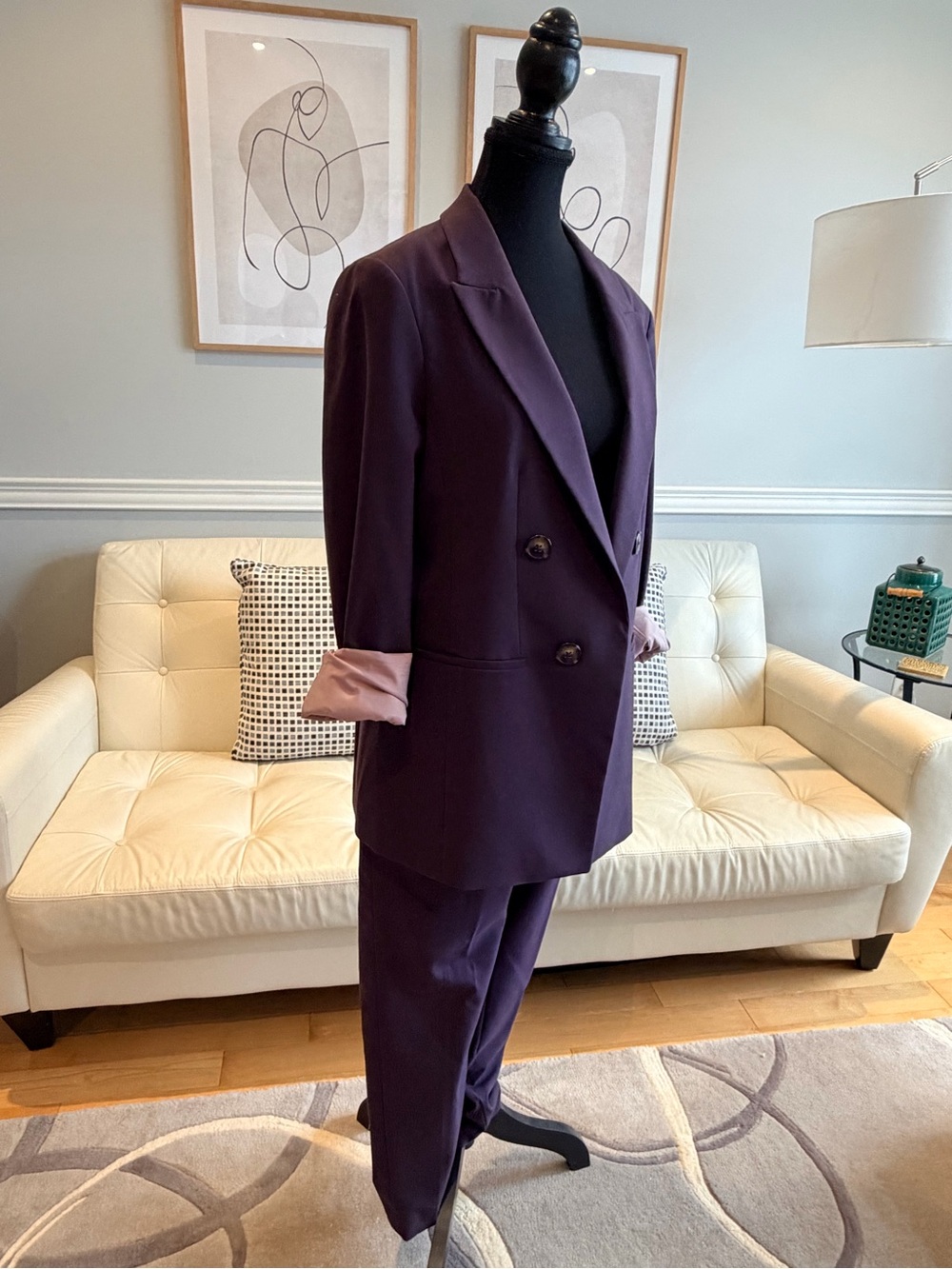 RW&CO. Double-Breasted “Oversized-look” Purple Women’s Suit - Picture 5 of 5